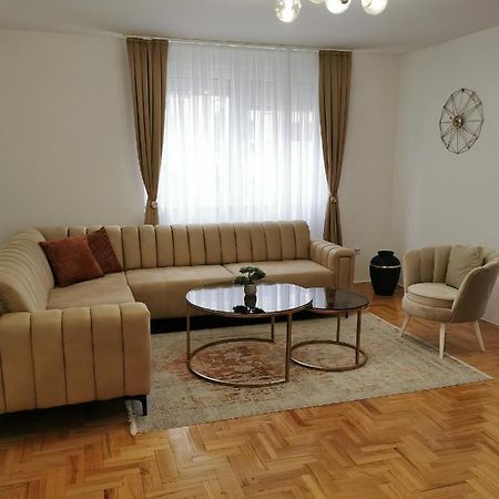 Family Apartment Tuzla Exterior foto
