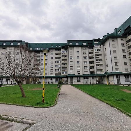 Family Apartment Tuzla Exterior foto