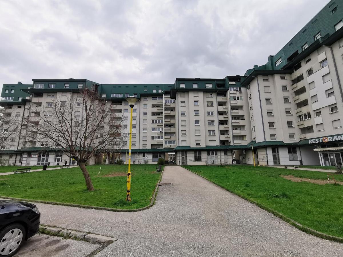 Family Apartment Tuzla Exterior foto